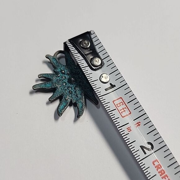 Turquoise Flower Pendant - Picture 3 of 3